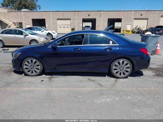 Mercedes-Benz m270 2018 WDDSJ4EB2JN526650 Image 14