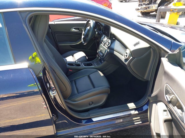 Mercedes-Benz m270 2018 WDDSJ4EB2JN526650 Image 5