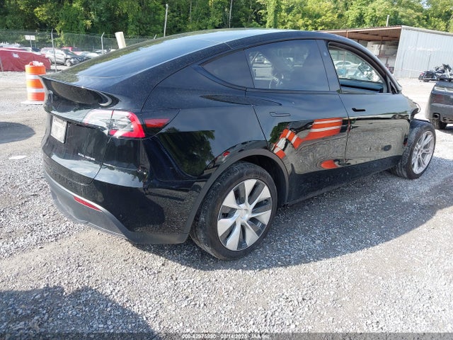 2023 TESLA MODEL Y 7SAYGDEE7PF825882 Photo 3