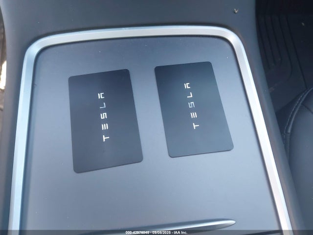 2024 TESLA MODEL Y 7SAYGDED5RF035281 Photo 10