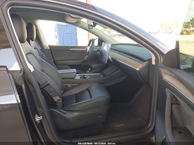 2024 TESLA MODEL Y 7SAYGDED5RF035281 Photo 4