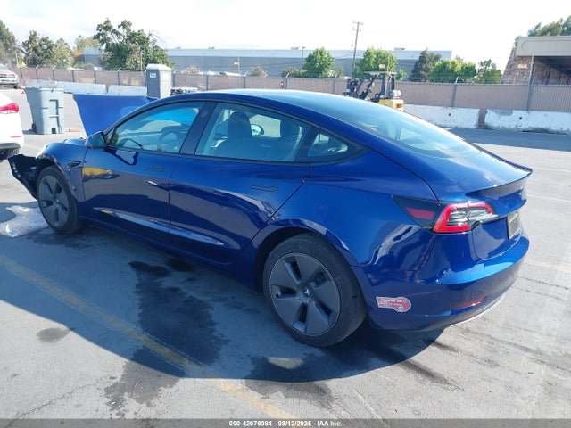 2023 TESLA MODEL 3 5YJ3E1EA2PF603629 Photo 2