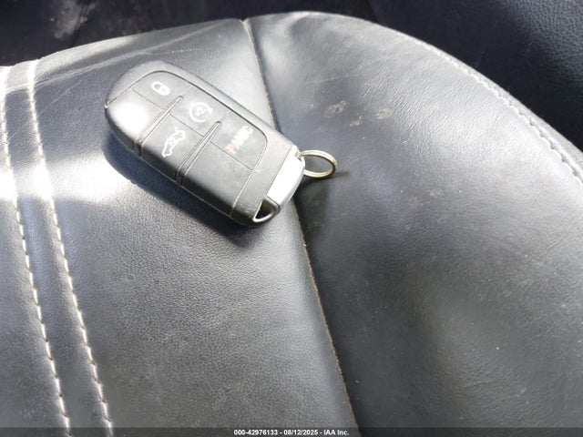 Chrysler 300 2018 2C3CCABG2JH321477 Image 11