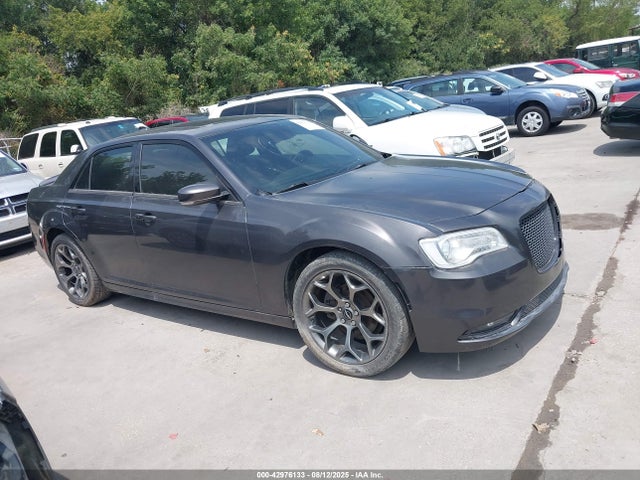 Chrysler 300 2018 2C3CCABG2JH321477 Image 13