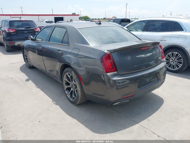 Chrysler 300 2018 2C3CCABG2JH321477 Image 3
