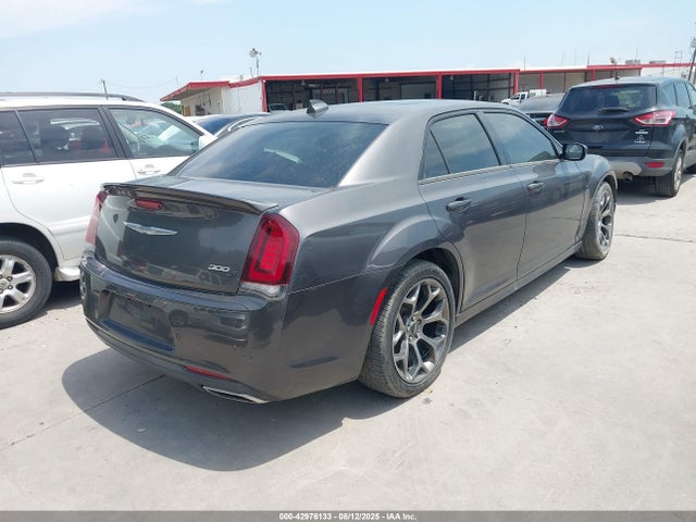 Chrysler 300 2018 2C3CCABG2JH321477 Image 4