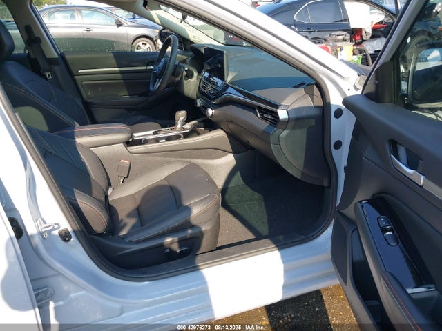 1N4BL4CV6RN389893 Nissan Altima