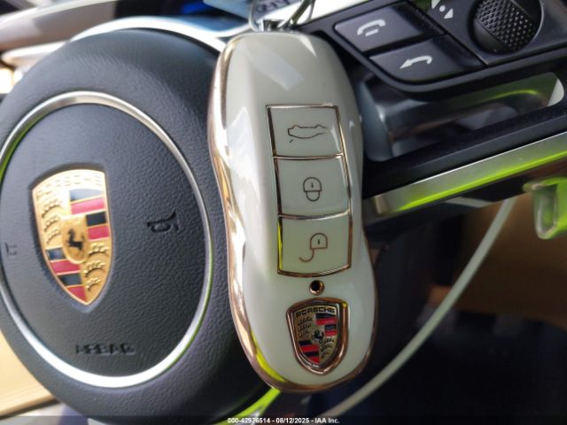 2018 PORSCHE MACAN WP1AA2A56JLB07818 Photo 10