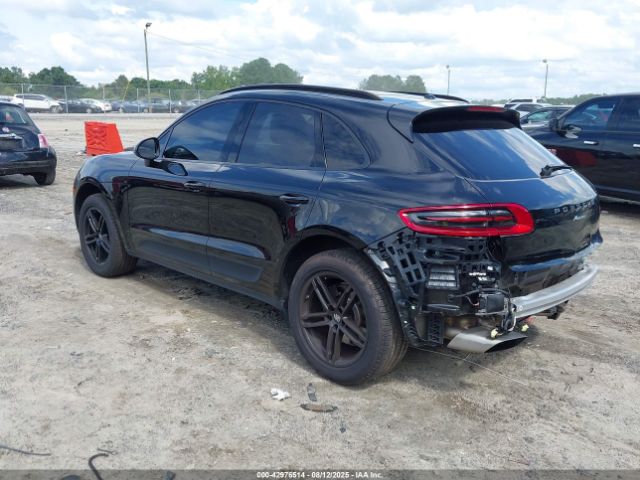 2018 PORSCHE MACAN WP1AA2A56JLB07818 Photo 2