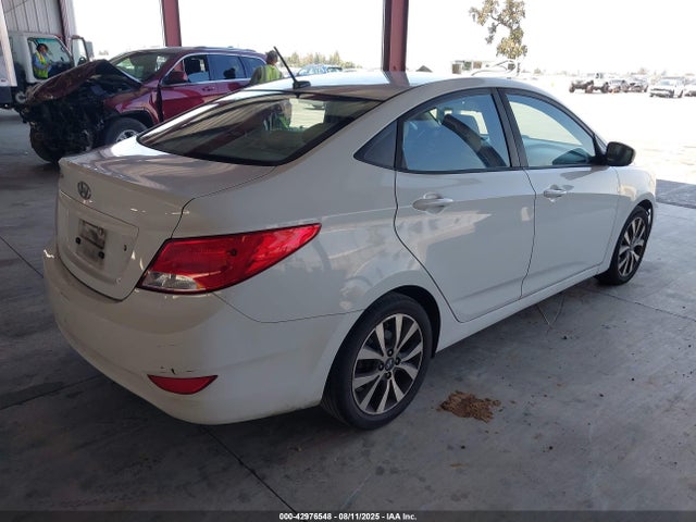 KMHCT4AE8HU365743 Hyundai 2017