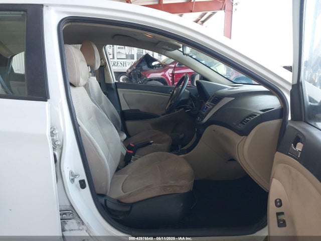 KMHCT4AE8HU365743 Hyundai 2017