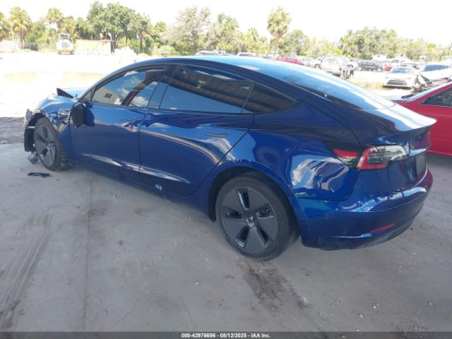 2021 TESLA MODEL 3 5YJ3E1EB1MF979811 Photo 2