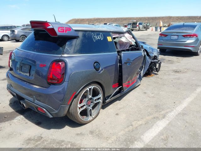 2021 MINI JOHN COOPER WORKS GP WMWXX9C02M2N19780 Photo 3