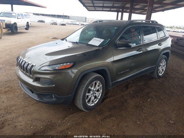 1C4PJMCSXGW102672 Jeep Cherokee