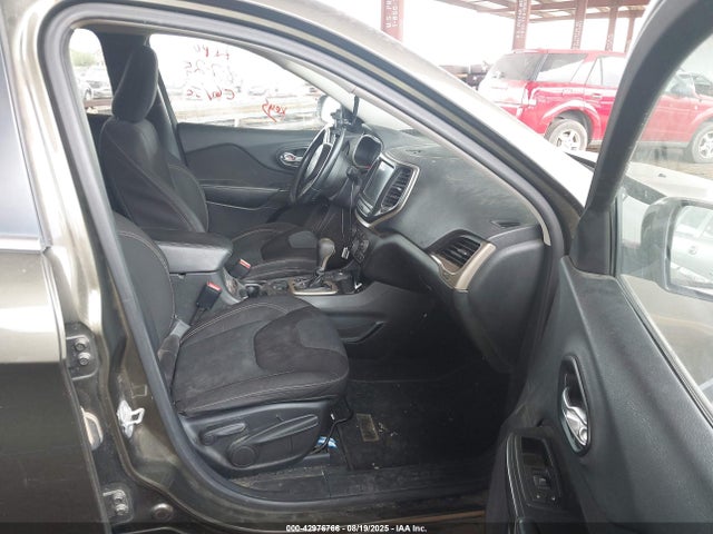 1C4PJMCSXGW102672 Jeep Cherokee