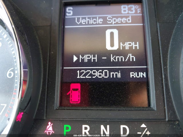 2C4RC1CG2GR208040 Chrysler Town and Country