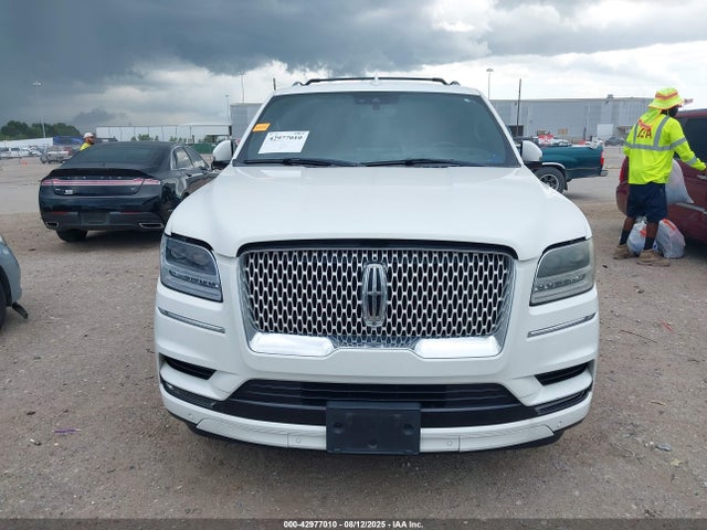5LMJJ3LT8LEL10177 Lincoln Navigator