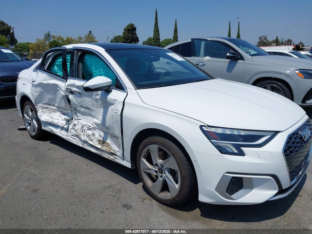 WAUAUDGY8PA119265 Audi 40 tfsi