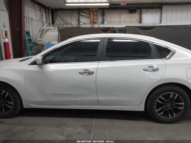 Nissan Altima 2015 1N4AL3APXFC240047 Image 14