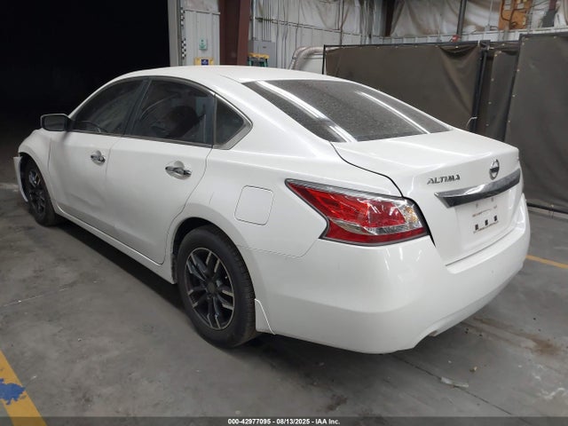 Nissan Altima 2015 1N4AL3APXFC240047 Image 3