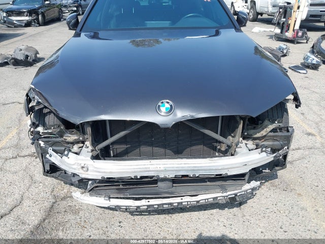 WBAJA9C51KB389099 BMW 530e