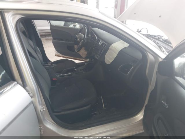 2012 CHRYSLER 200 1C3CCBBBXCN101802 Photo 4