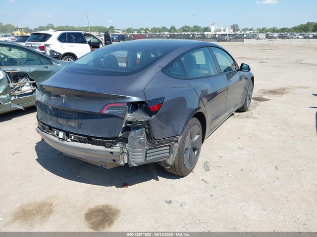 2023 TESLA MODEL 3 5YJ3E1EA5PF645325 Photo 3