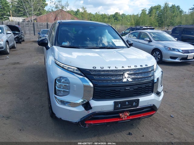 JA4J4VA82RZ086425 Mitsubishi Outlander