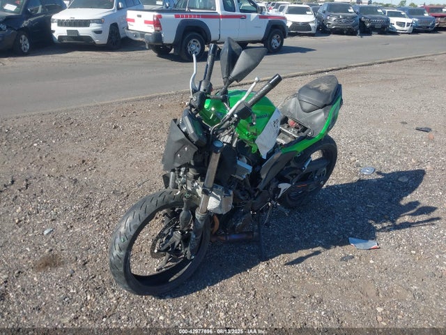 Kawasaki Z500 2024 ML5ERGE14RDA25704 Image 2