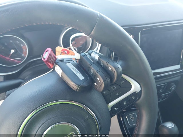 Jeep 2019 2019 3C4NJCCB2KT809829 Image 11