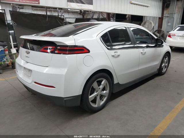 1G1RA6E40FU118319 Chevrolet luu - ffv, e-flex, fam 0