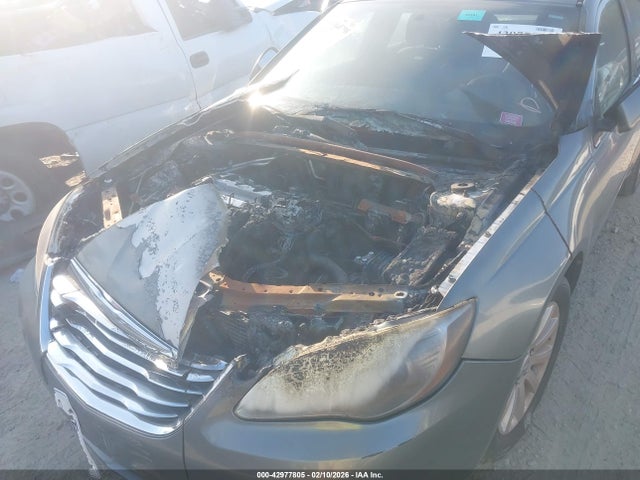 2012 Chrysler 200 Touring მანქანა იყიდება აუქციონზე, vin: 1C3CCBBB0CN113814, აუქციონის ნომერი: 42977805