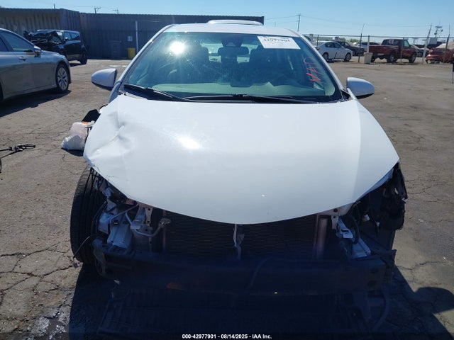 Toyota 2zr-fe 2017 2T1BURHE7HC787516 Image 13
