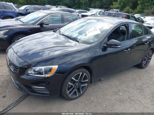 2018 VOLVO S60 YV140MTL4J2456629 Photo 1