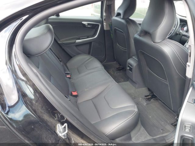 2018 VOLVO S60 YV140MTL4J2456629 Photo 7