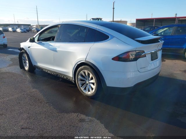 2018 TESLA MODEL X 5YJXCAE20JF096690 Photo 2