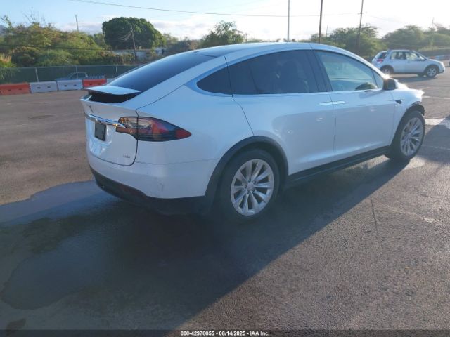 2018 TESLA MODEL X 5YJXCAE20JF096690 Photo 3