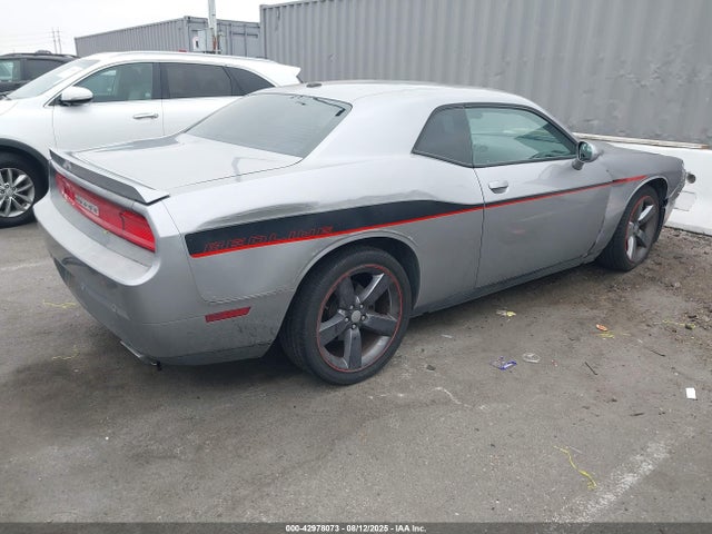 2C3CDYBT4EH229764 Dodge Challenger