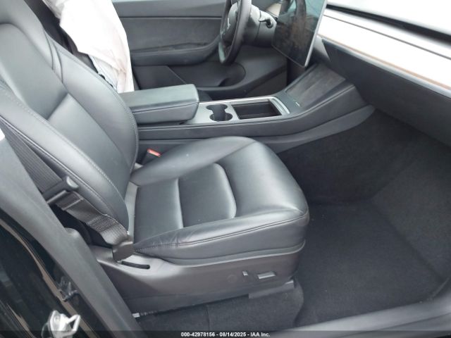 2021 TESLA MODEL Y 5YJYGDEE2MF200296 Photo 4