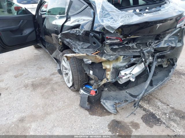 2021 TESLA MODEL Y 5YJYGDEE2MF200296 Photo 5