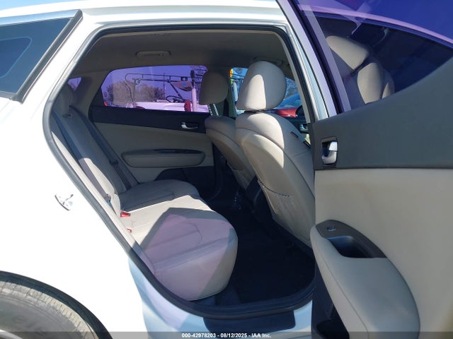 KNAGT4L3XG5095776 KIA Optima Lx