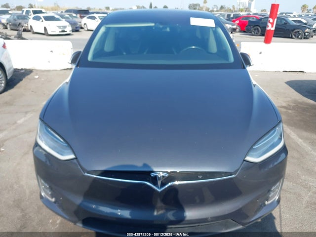 Tesla MODEL X 2016 5YJXCBE25GF006724 Image 12