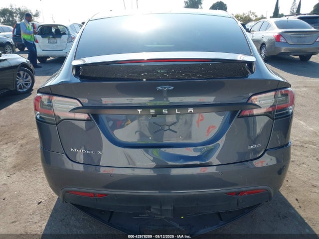 Tesla MODEL X 2016 5YJXCBE25GF006724 Image 16