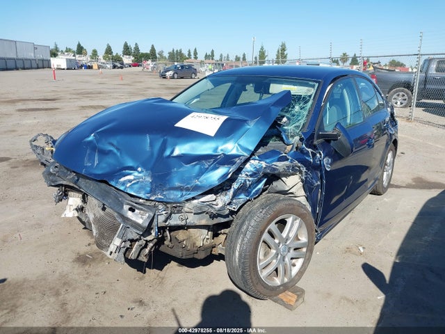 Volkswagen tsi 2018 3VW2B7AJ9JM261402 Image 2