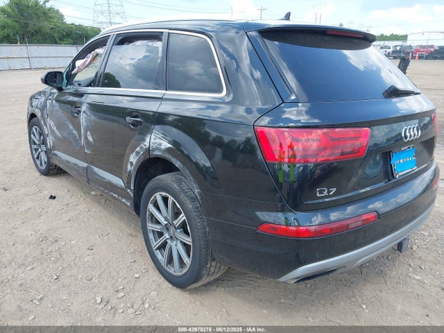 2019 AUDI Q7 WA1LAAF74KD009892 Photo 2