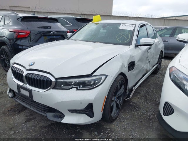 BMW 2021 2021 WBA5P7C05MFJ81084 Image 2