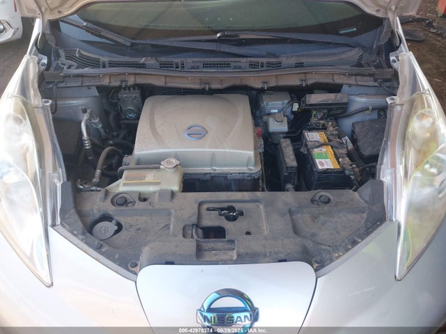 1N4AZ0CP4FC318851 Nissan Leaf