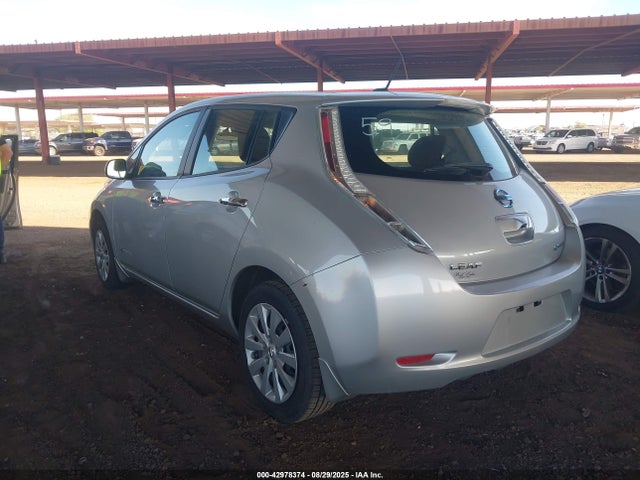 1N4AZ0CP4FC318851 Nissan Leaf