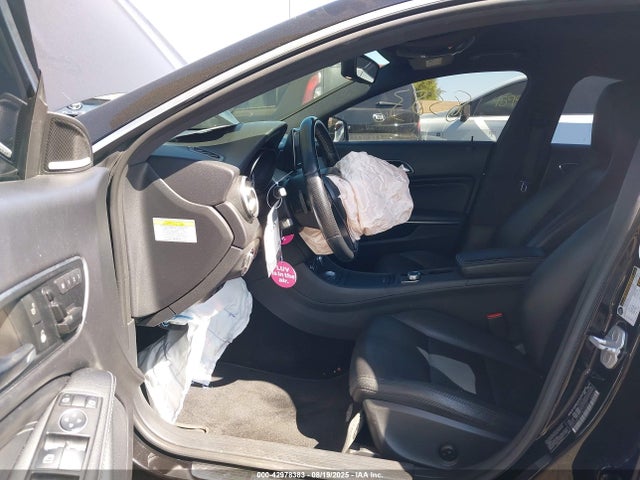 WDDSJ4EB2EN034965 Mercedes-Benz CLA-Class