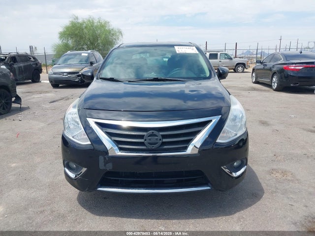 3N1CN7AP8HL801330 Nissan 2017